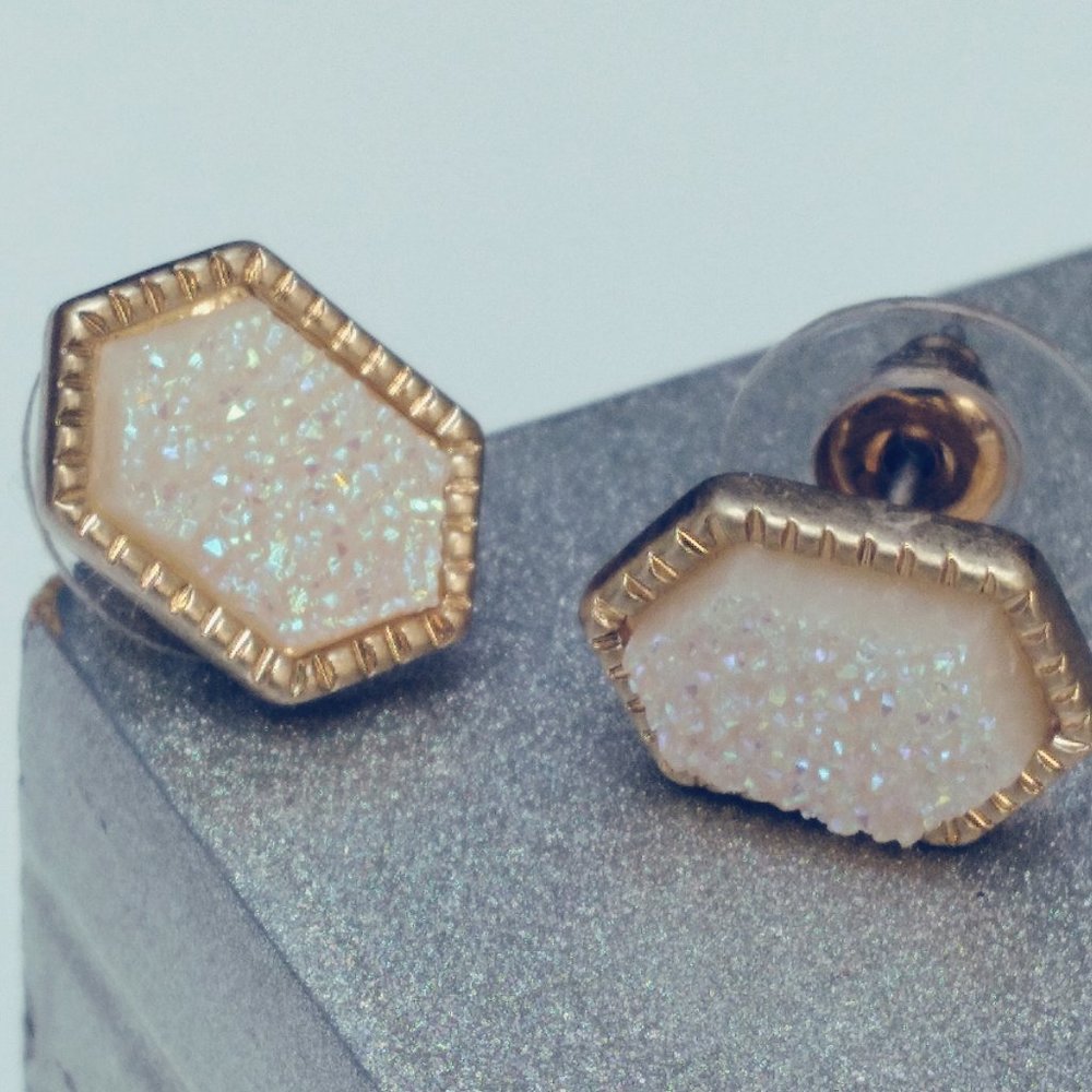 NWOT | earring bright and sparkle - Picture 1 of 6